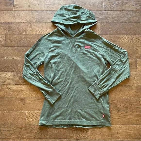 Levi’s Shirt - Picture 2 of 9